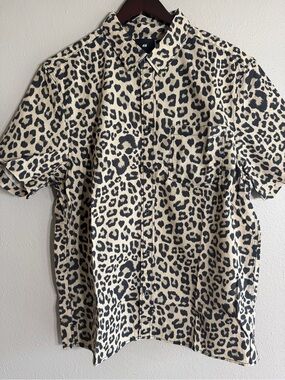 [Used/Like New] H&M Button Down Shirt // Men Size L